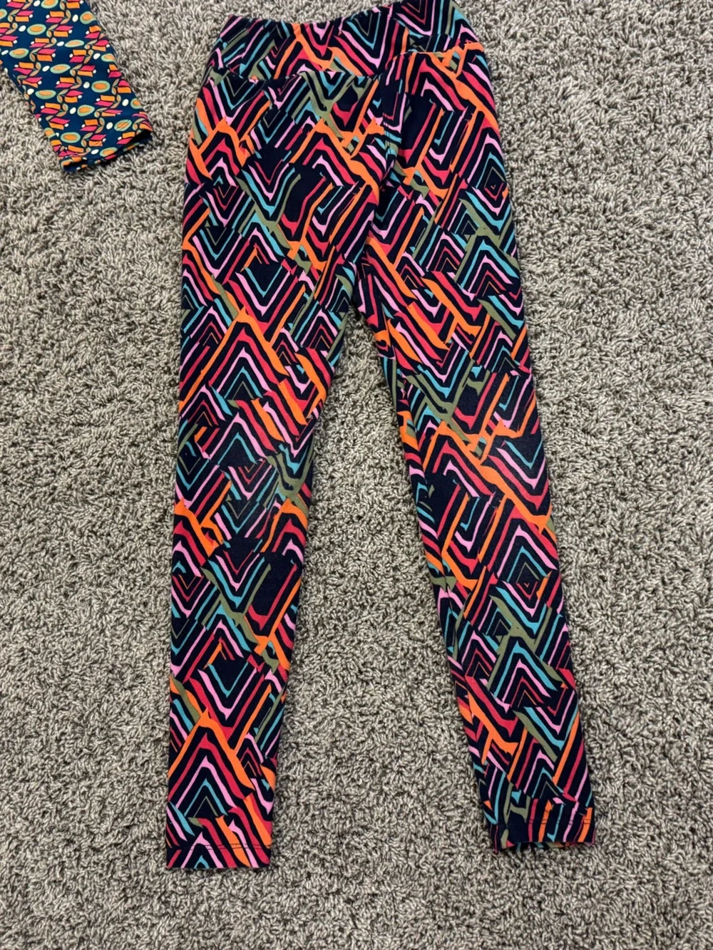 Bundle of 4 pairs of LuLaRoe Tween Leggings